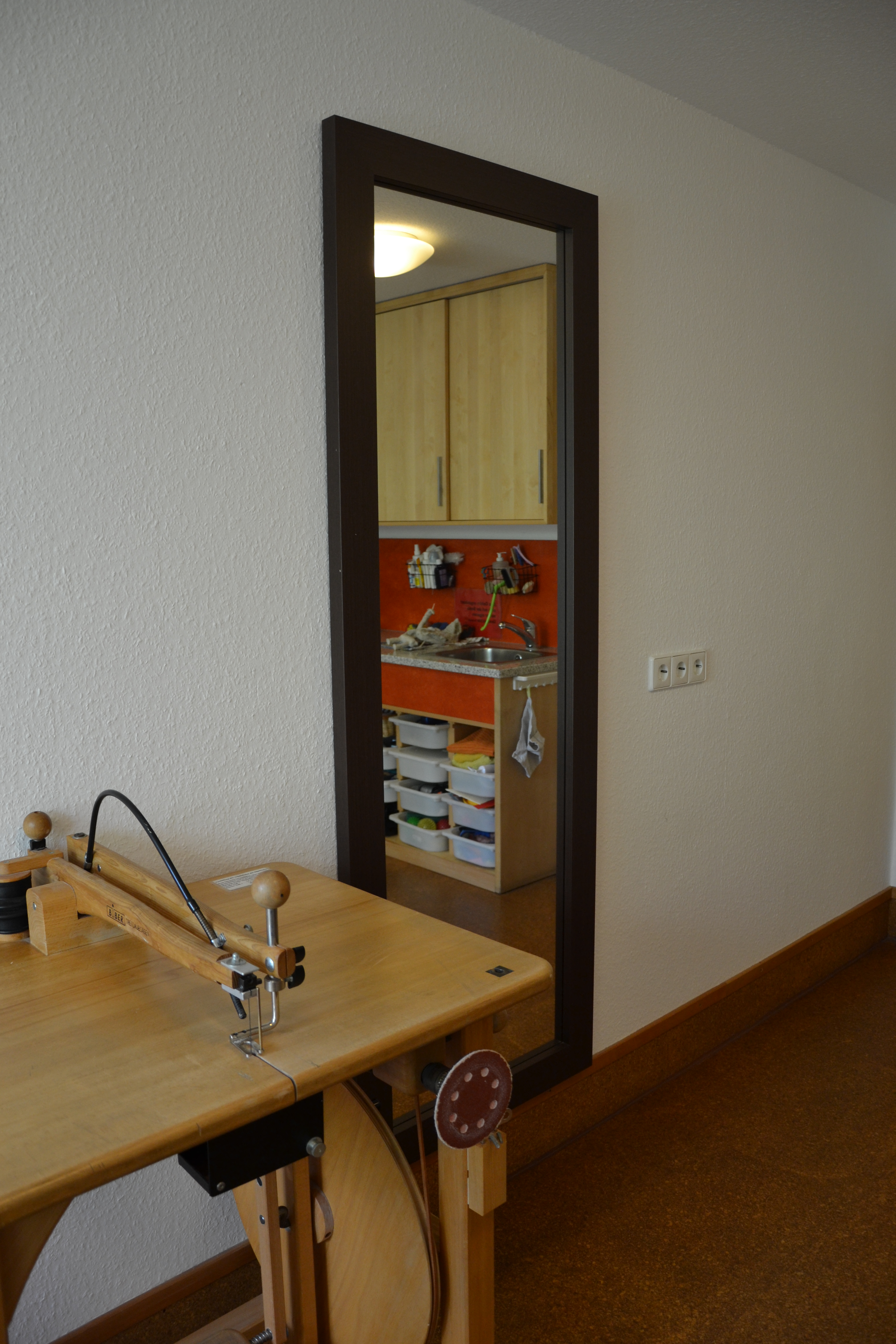 Ergotherapie Nufringen im Landkreis Böblingen, Bewegungstraining, Muskelkraft-Training, Nähmaschine für Bewegungstherapie Bewegungstraining der Ergotherapie Nufringen im Landkreis Böblingen, Training Nähmaschine für Bewegungstherapie
